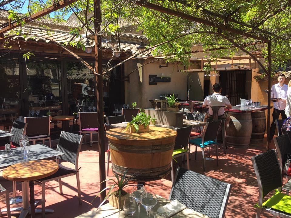 Hotel Le Vieux Bistrot Cabrières-dʼAvignon Exterior foto