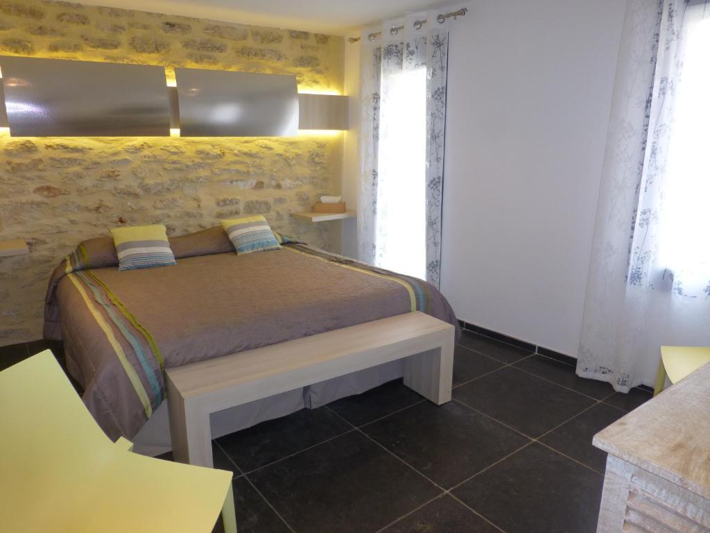 Hotel Le Vieux Bistrot Cabrières-dʼAvignon Zimmer foto
