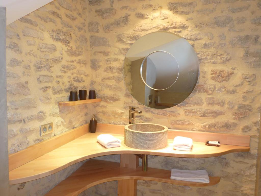 Hotel Le Vieux Bistrot Cabrières-dʼAvignon Zimmer foto